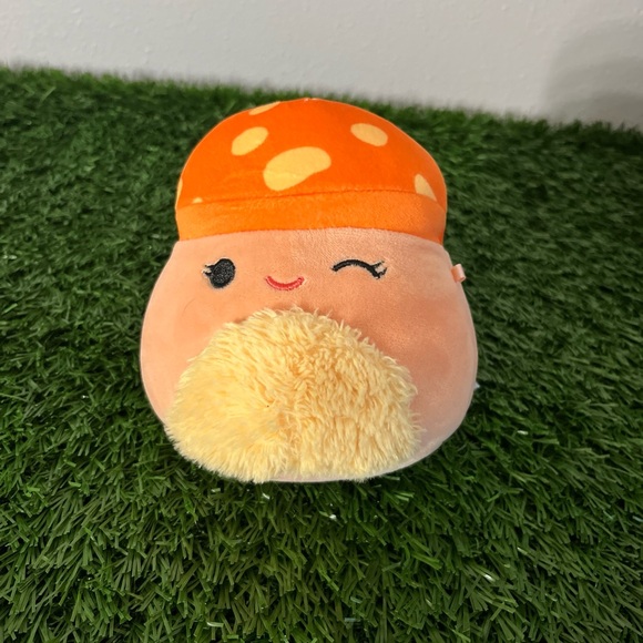 Squishmallows Other - Squishmallows Orange Mushroom Plush